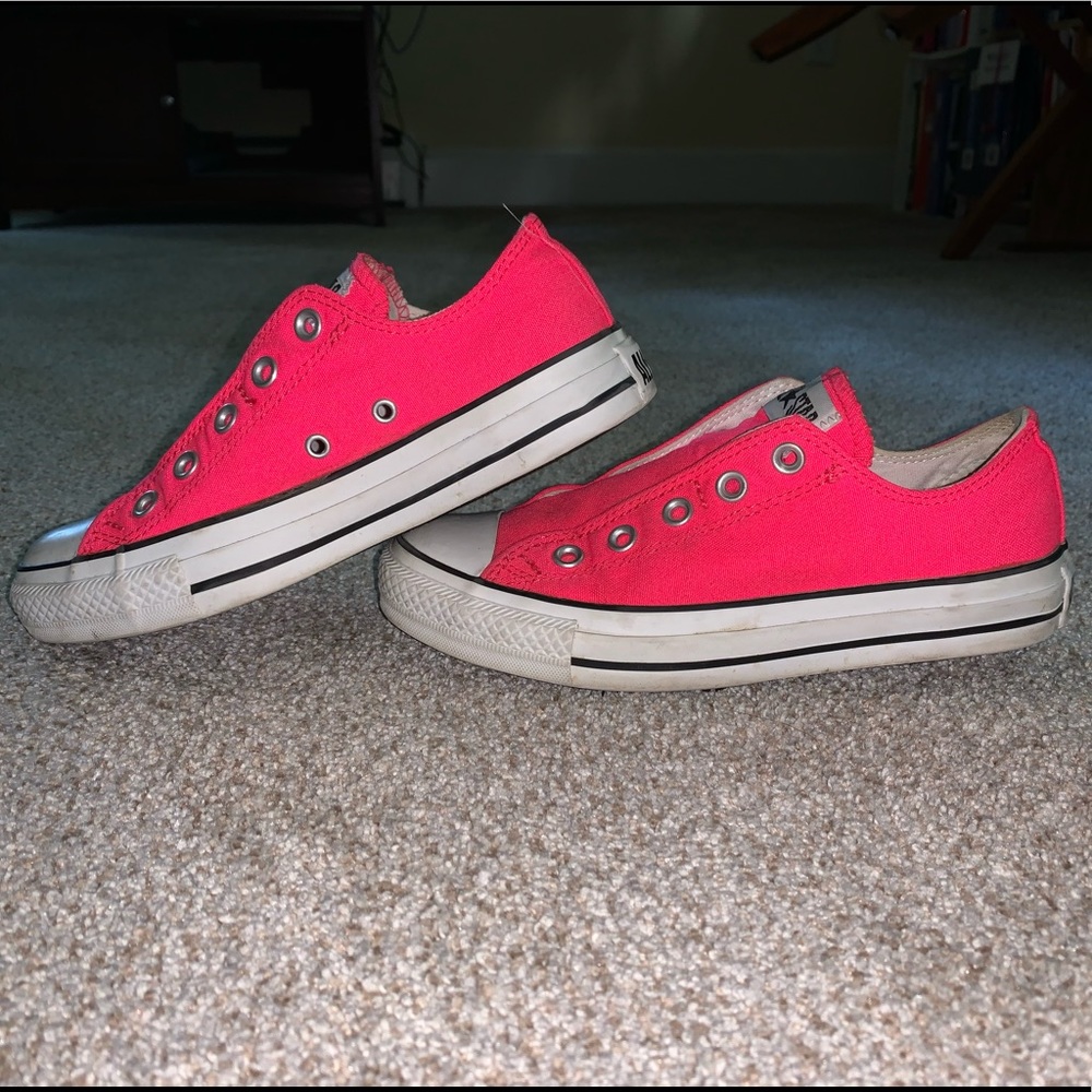 Just like new hot pink converse!